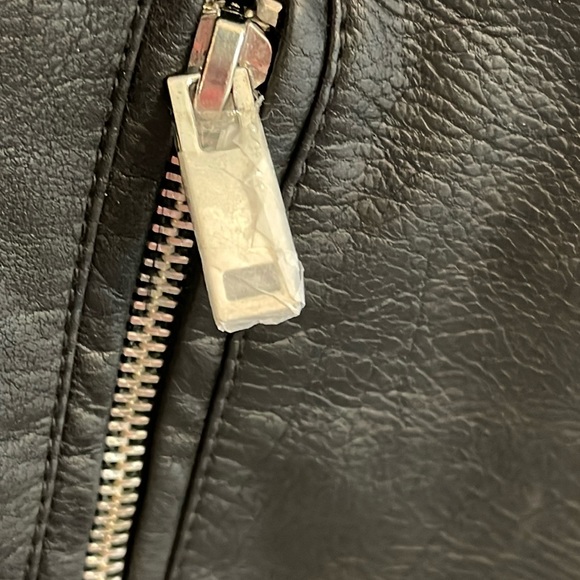 Romeo + Juliet Couture Black Faux Leather Jacket Size Medium NWT - Picture 13 of 17